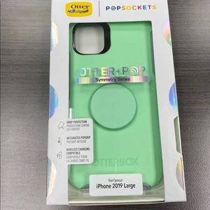 Otter & Pop Symmetry Iphone 11
